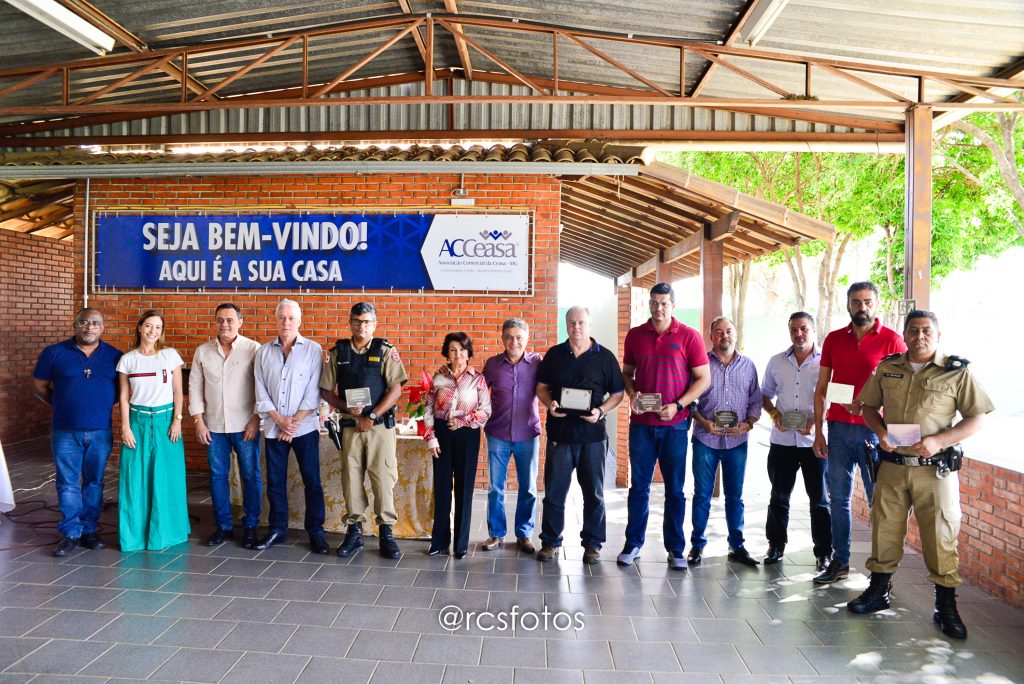 Café com Oração faz homenagem a profissionais da segurança