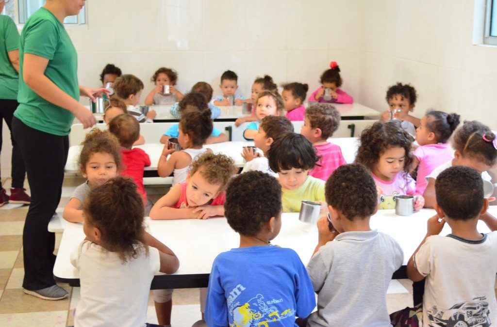 Lar de Antônio Tereza: Dedicação integral à educação infantil